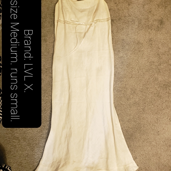 White Linen Dress - Picture 3 of 3